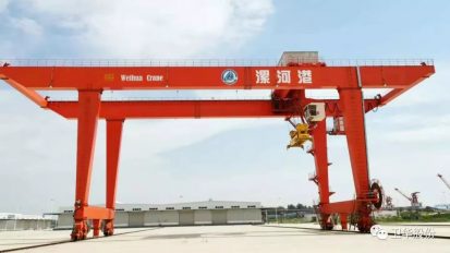   衛(wèi)華起重，飛天入海！